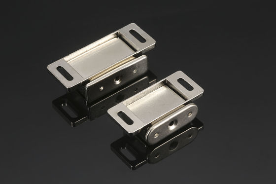 Practical Rustproof Push Catch Door , Anti Corrosion Push Close Door Latch